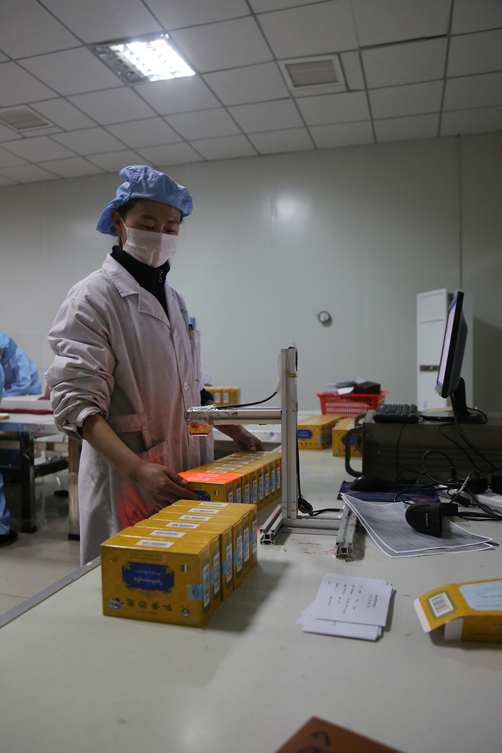 1548406634136918.jpg 先進(jìn)工作者生產(chǎn)部批號(hào)組普倉(cāng)決.jpg